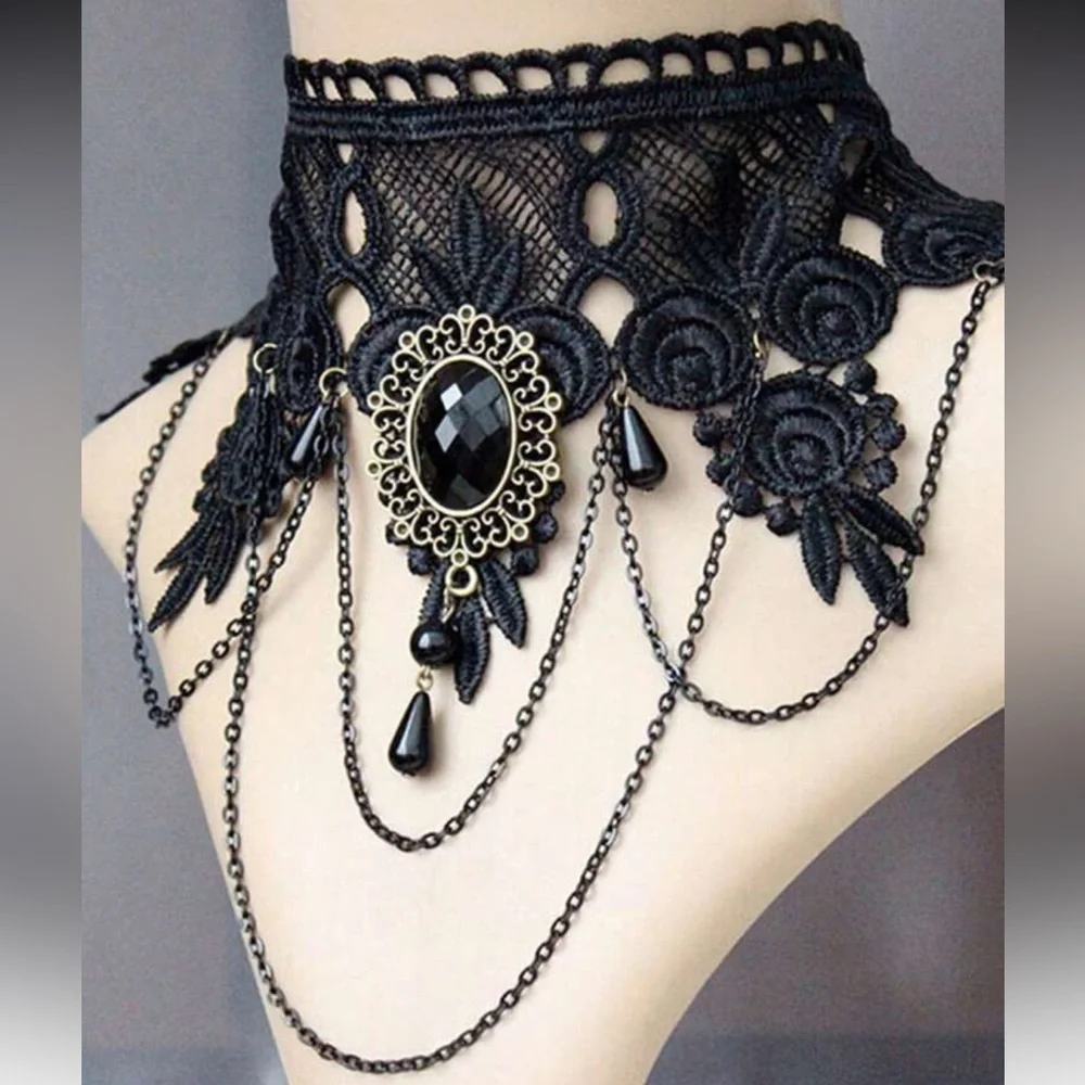 🎃🍂 Gothic Black Lace Choker Necklace